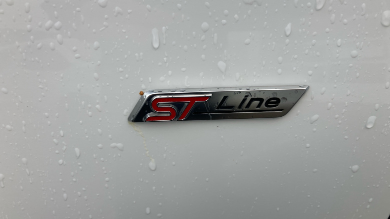 Ford Focus 1.0 EcoBoost ST-Line 5dr Petrol Estate